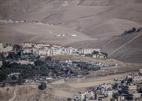 إعلام عبري: خطة إسرائيلية لتجزئة الضفة إلى كانتونات صغيرة