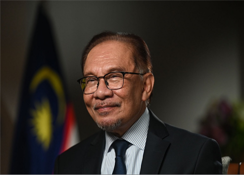 ماليزيا تعرض مساعدة سوريا وتدعو الشرع لزيارة البلاد