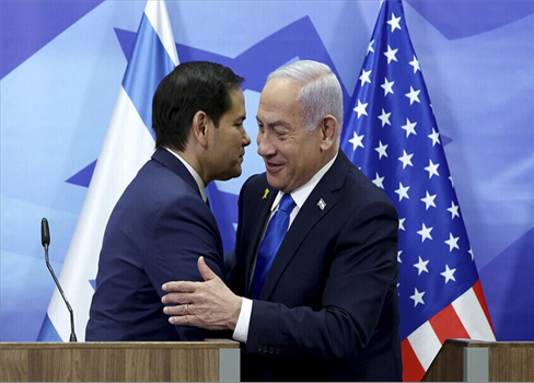 نتنياهو يلتقي روبيو ويوقع على انضمامه لـ