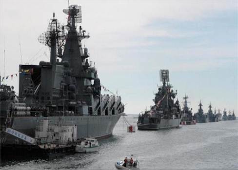 تحركات مفاجئة.. حشد مزيد من السفن الروسية بالبحر الأسود