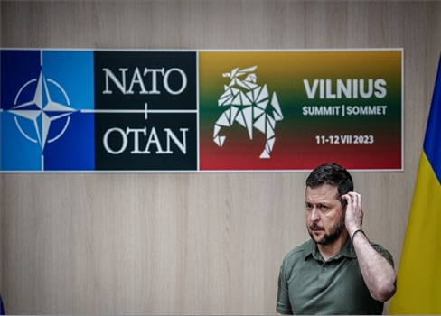 مسؤول بالناتو يتراجع عن تصريحاته بشأن تنازل أوكرانيا عن أراضيها مقابل عضوية الحلف