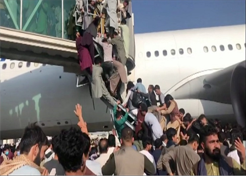 وثائق مسربة: لندن رفضت طلبات أفغان خانوا وطنهم وقاتلوا إلى جانبها للعيش في بريطانيا
