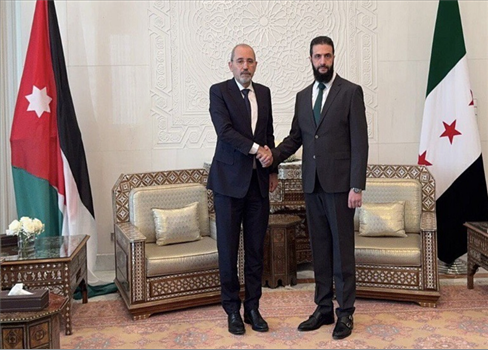 الصفدي يصل دمشق ويلتقي الإدارة السورية الجديدة