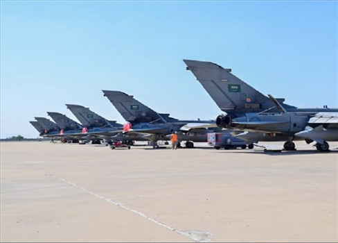 مناورات عسكرية تجمع بين مصر وتركيا والسعودية في باكستان