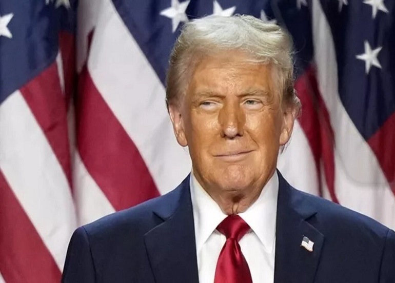 ترامب يعرب عن اعتقاده بنجاح  المفاوضات مع إيران .. ويرسل حاملة طائرات ثانية للمنطقة